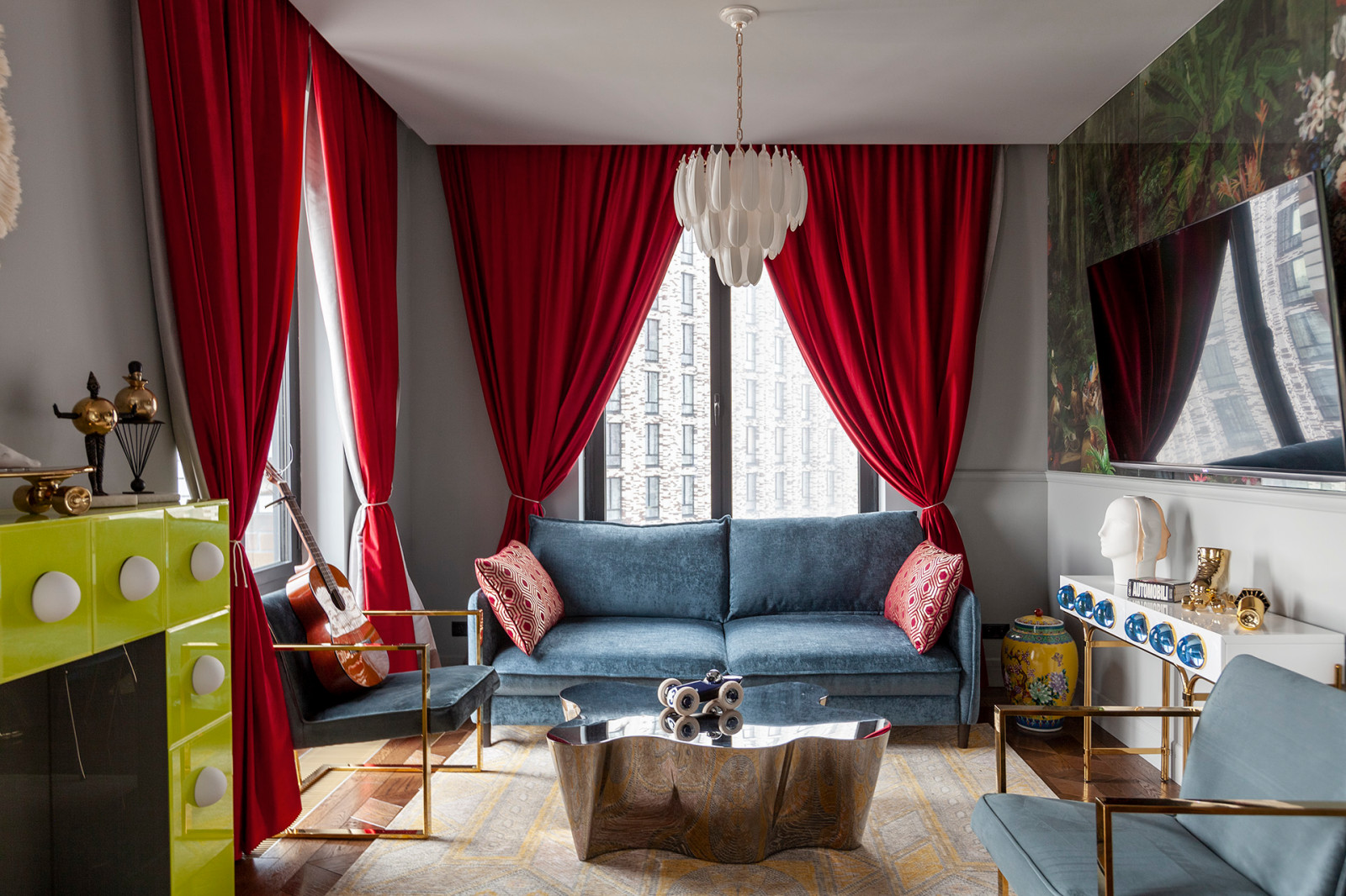 В гостях. Максим