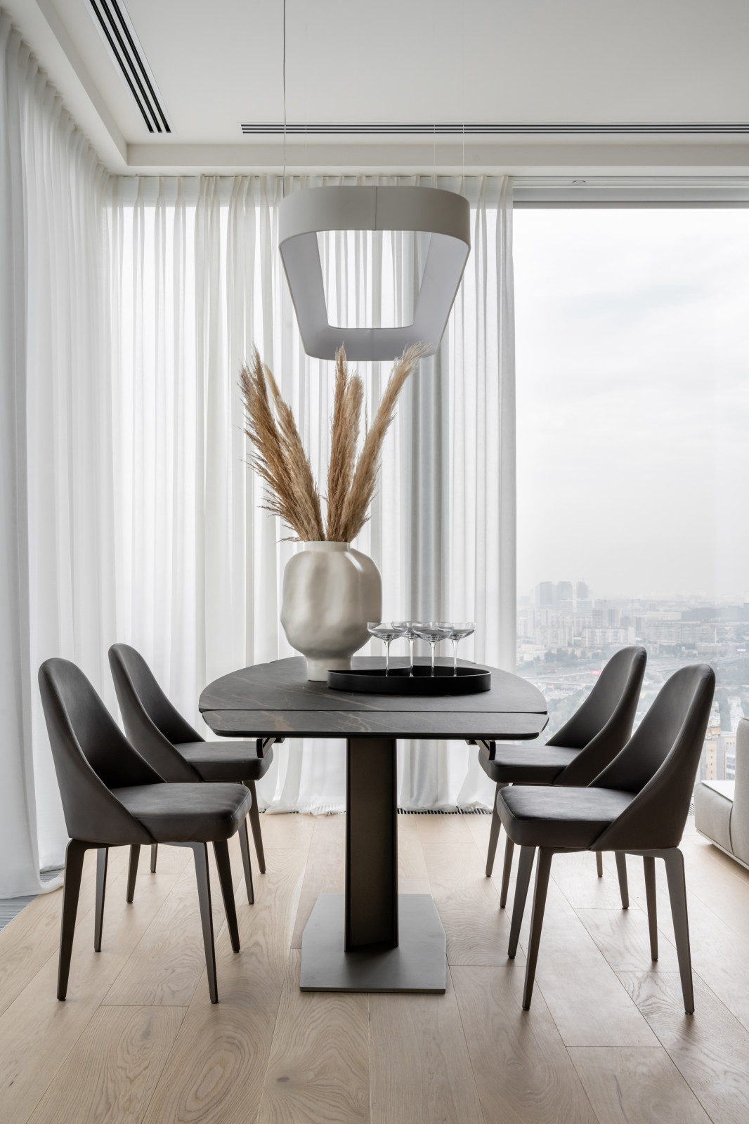 Apartments Neva Towers 1