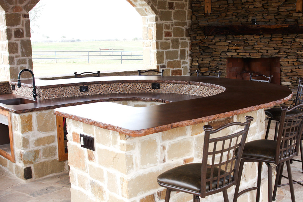 Inspiration for a rustic home design remodel in Houston