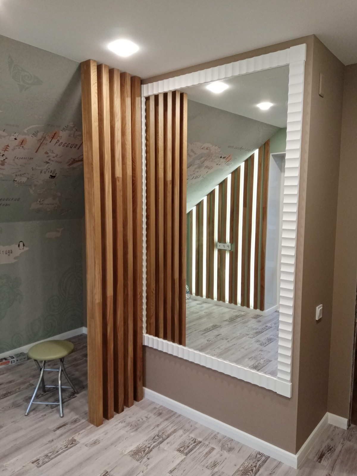 детская на мансардном этаже