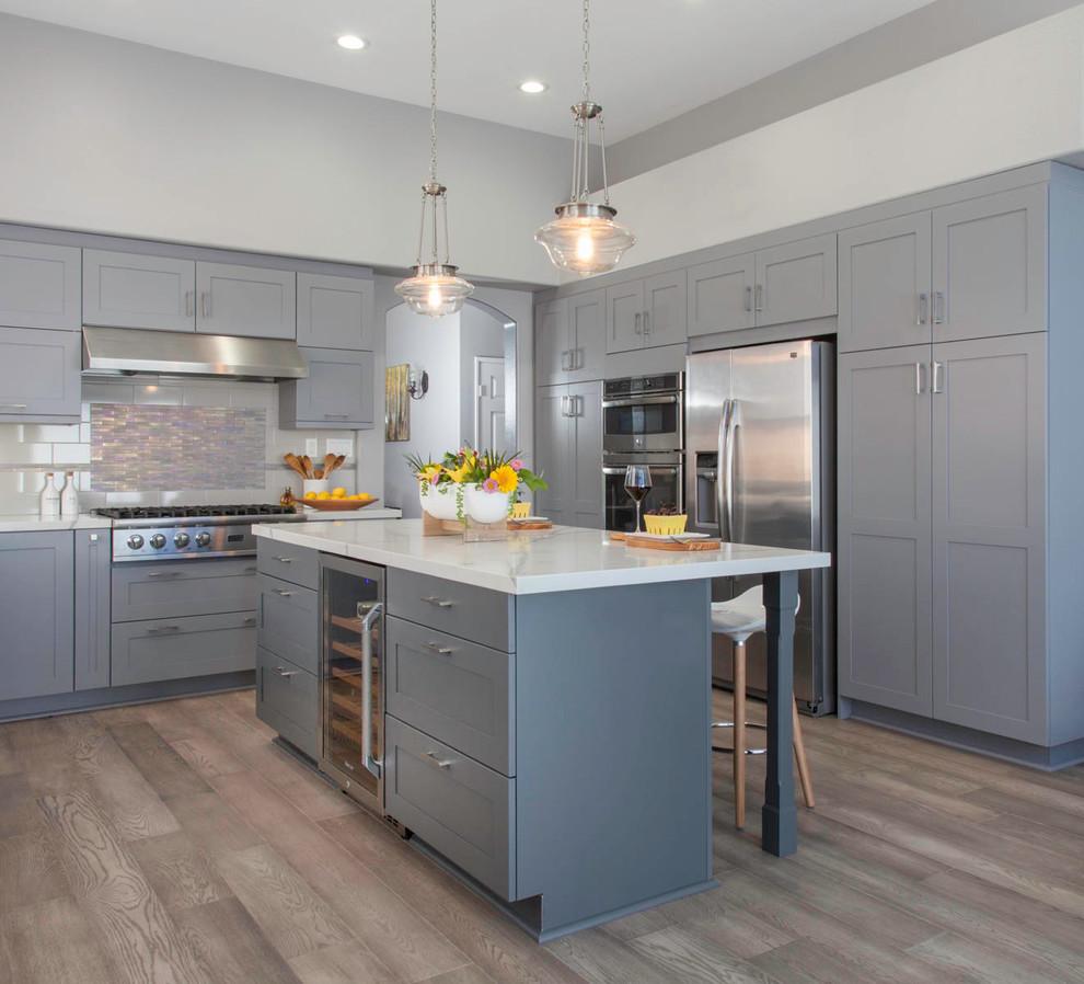 Kitchen - transitional kitchen idea