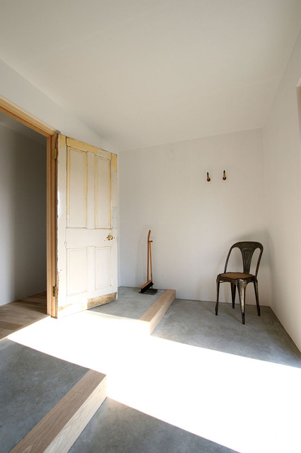 Case Study House #55 rustic-entry