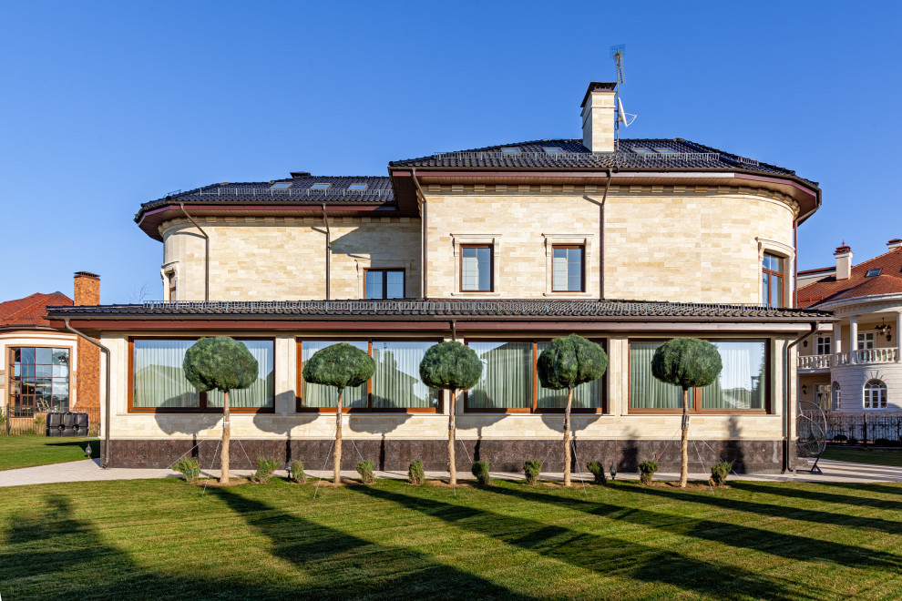 Строительство дома и отделочные работы. Дом на Новой Риге. 700 кв.м.