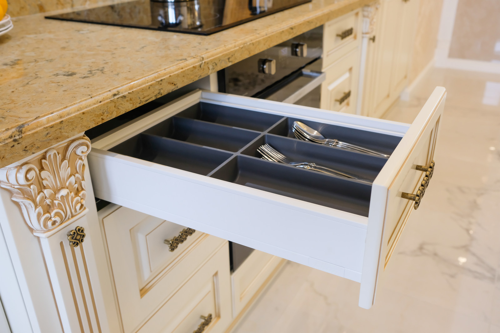 Традиционная итальянская классика в большой квартире