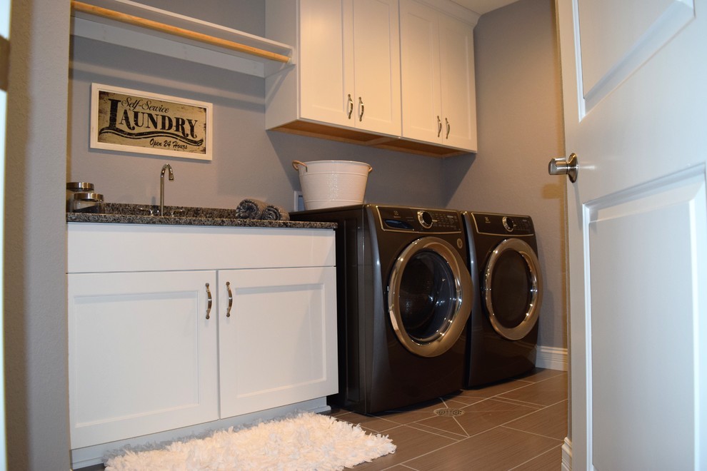 Inspiration for a traditional laundry room in Milwaukee.