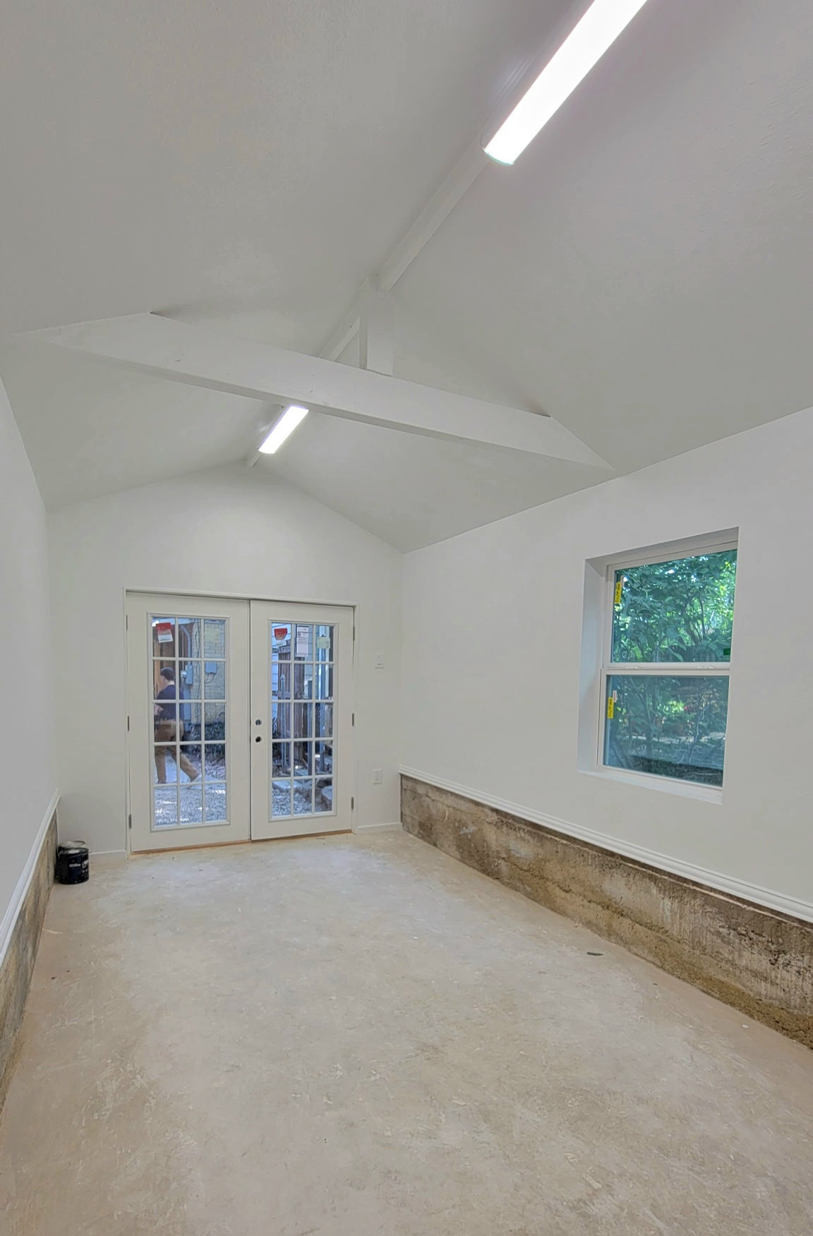 DETACHED GARAGE