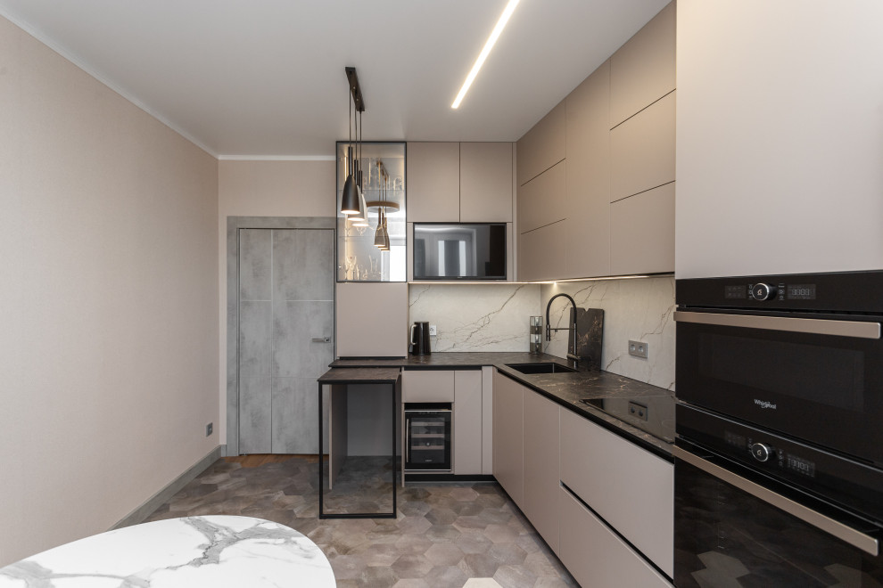 Кухня современная с компакт ламинатом на ул. Гагарина г. Калининград