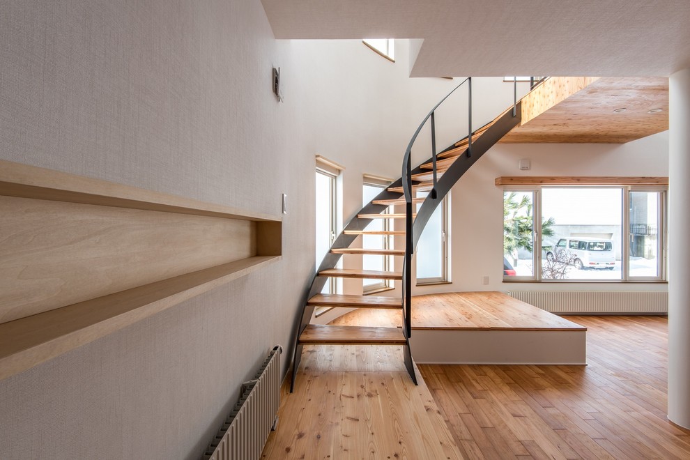 Design ideas for a contemporary staircase in Sapporo.