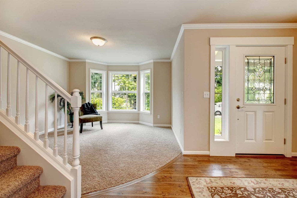Home design - transitional home design idea in Houston