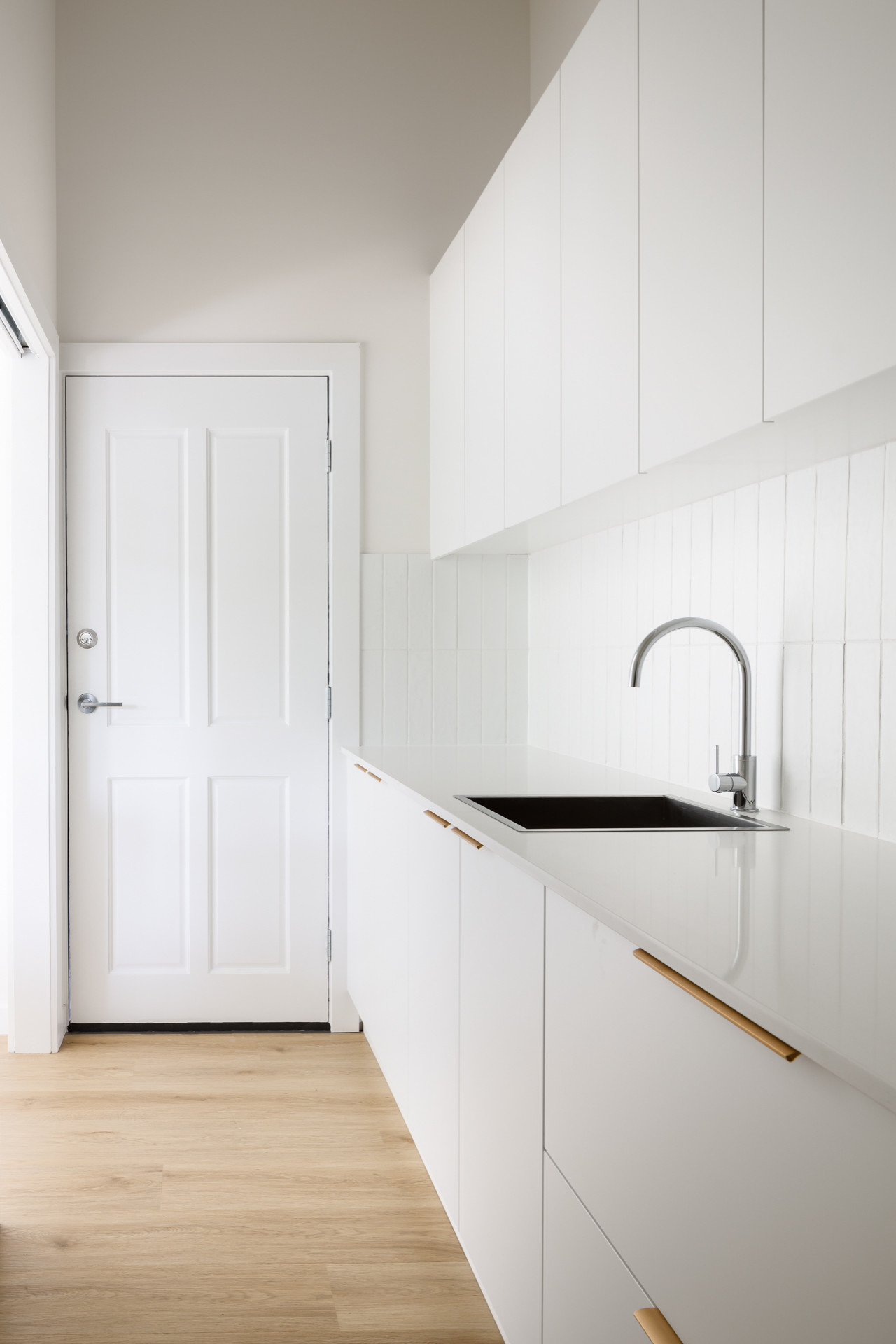 Torrensville, SA Contemporary Laundry Room