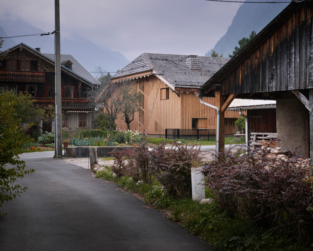 Villa solaire rustic-exterior