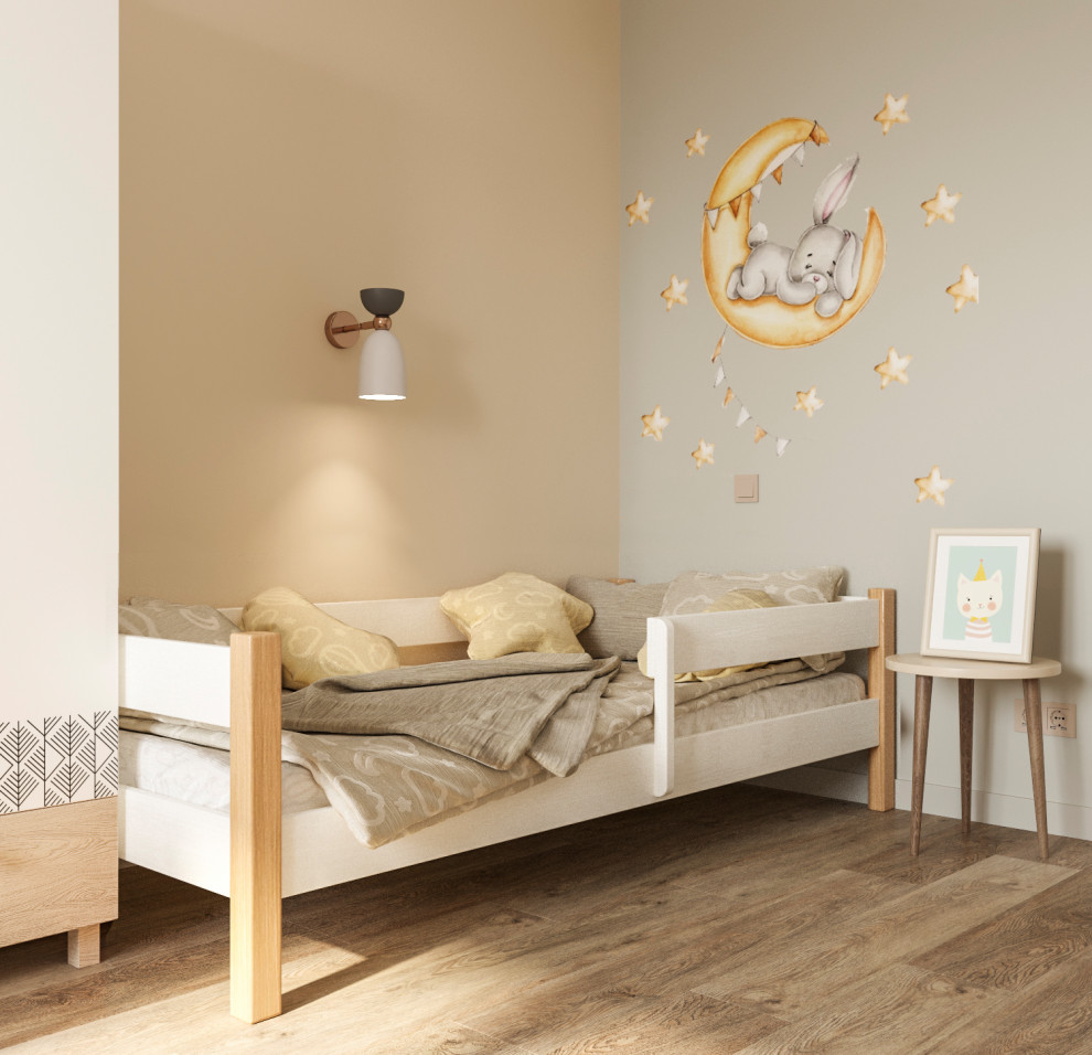 Четырех-комнатная квартира в светлых тонах.