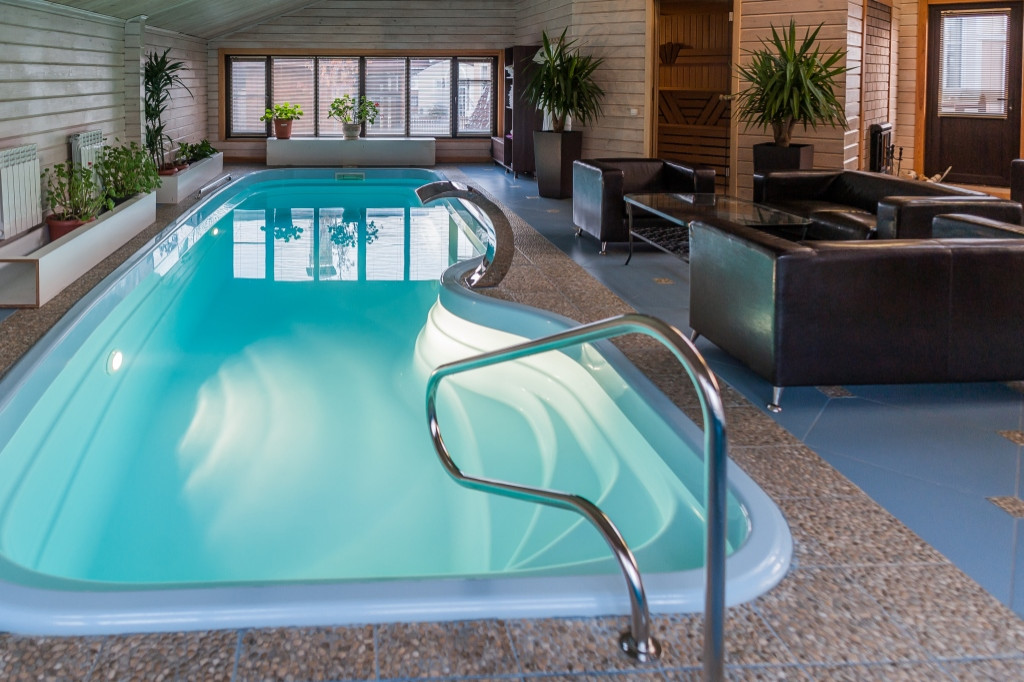 Бассейн в поселке Холм's (Челябинская область)