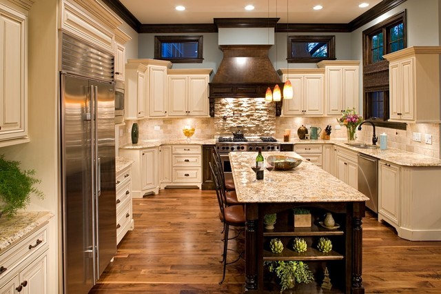 Eagle - Traditional - Kitchen - Chicago - by Oakley Home Builders