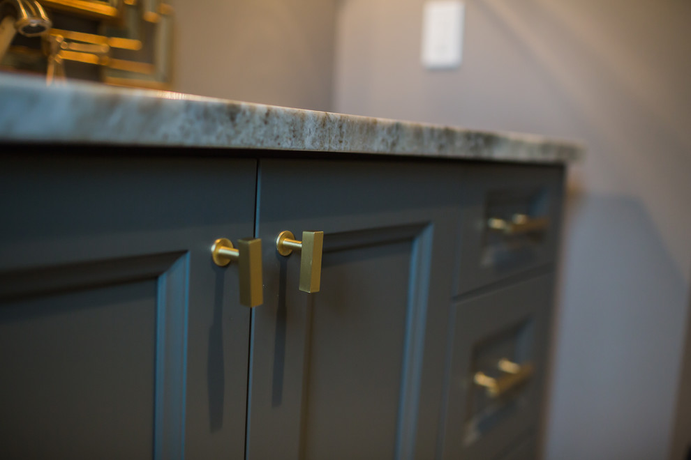 Home design - transitional home design idea