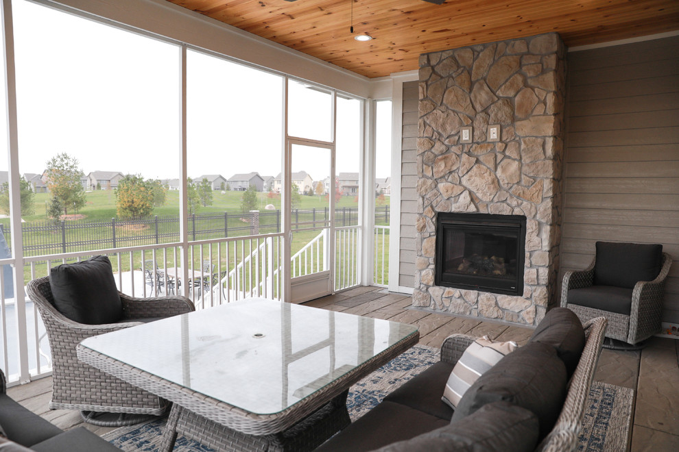 Home design - transitional home design idea