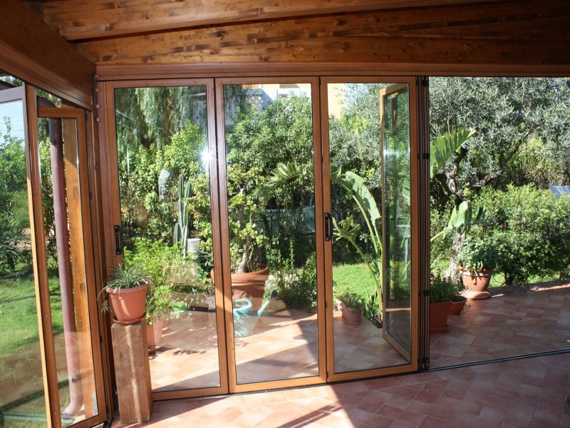 Foto di un portico tropicale