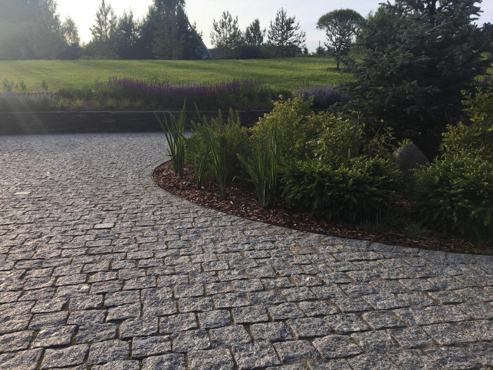 Укладка клинкерной брусчатки