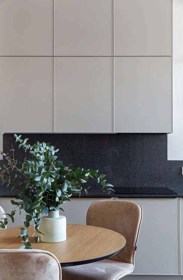 Современная классика для апартаментов в ЖК "Серебряный фонтан"