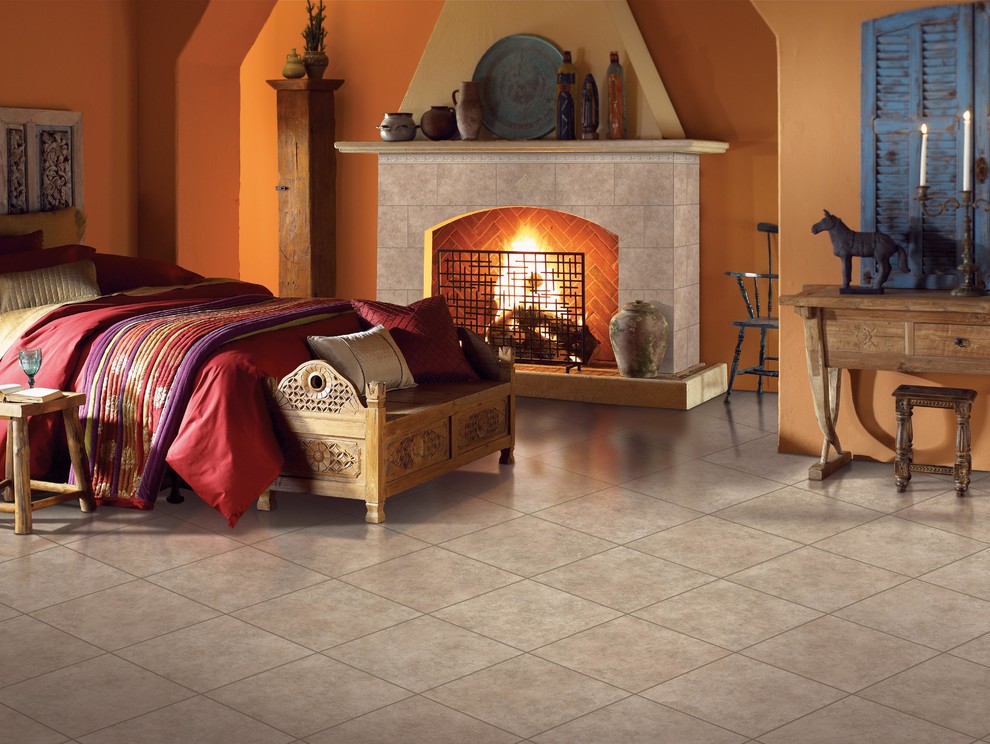 Example of a transitional home design design in Salt Lake City