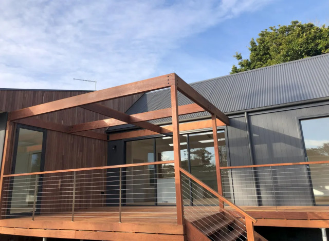 Seaford, Frankston contemporary-deck