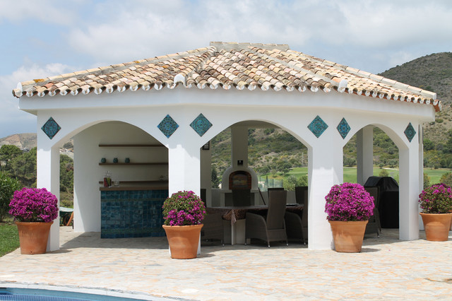 Architectural ceramics gazebo coastal-courtyard