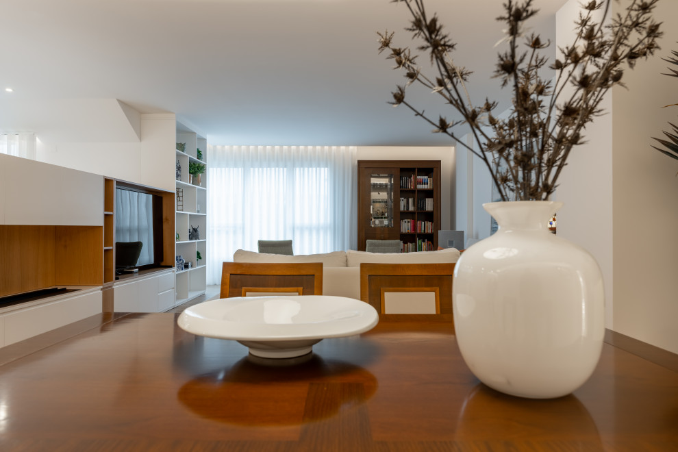 Atico "capricho" con algunos muebles de familia.