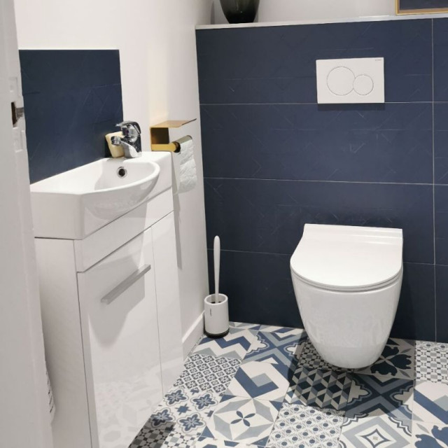 R&eacute;novation compl&egrave;te d'une maison contemporary-toalett