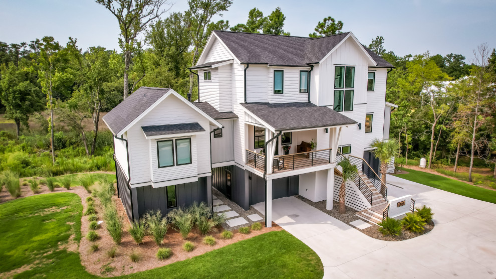 Home design - transitional home design idea