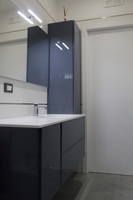 Esempio di case e interni design di medie dimensioni