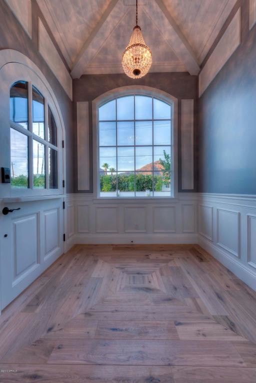 Entryway - transitional entryway idea in Phoenix