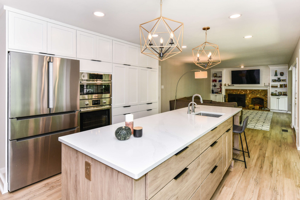 Transitional kitchen photo in DC Metro