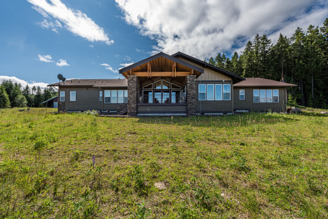 Home 587 contemporary-exterior