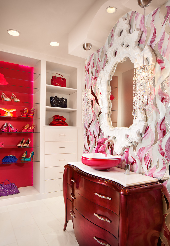 Teen Girls Bath and Bedroom San Antonio, TX - Boutique Bath and dressing room
Photo by Casey Dunn