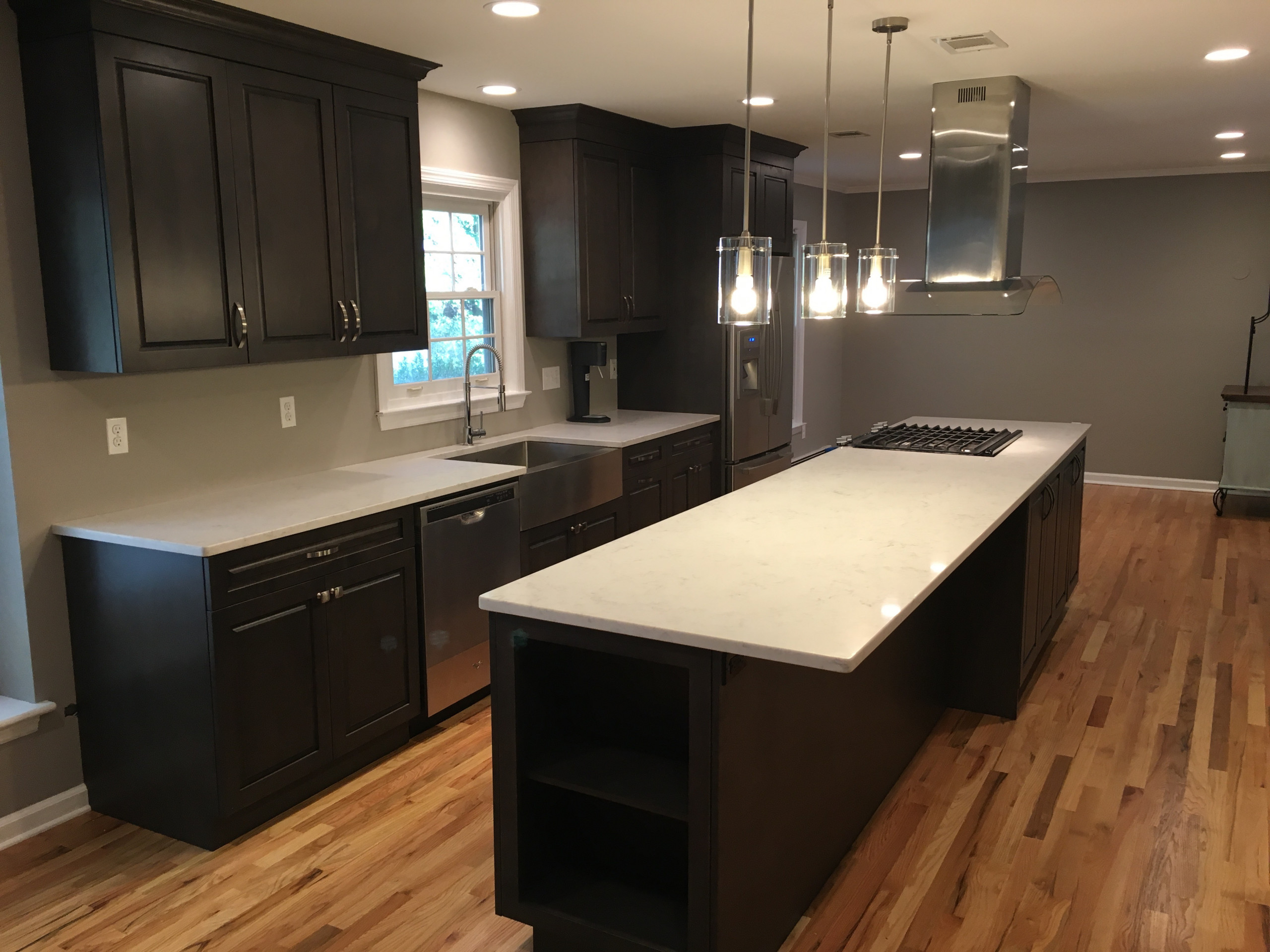 Transitional espresso kitchen with Quartz countertops