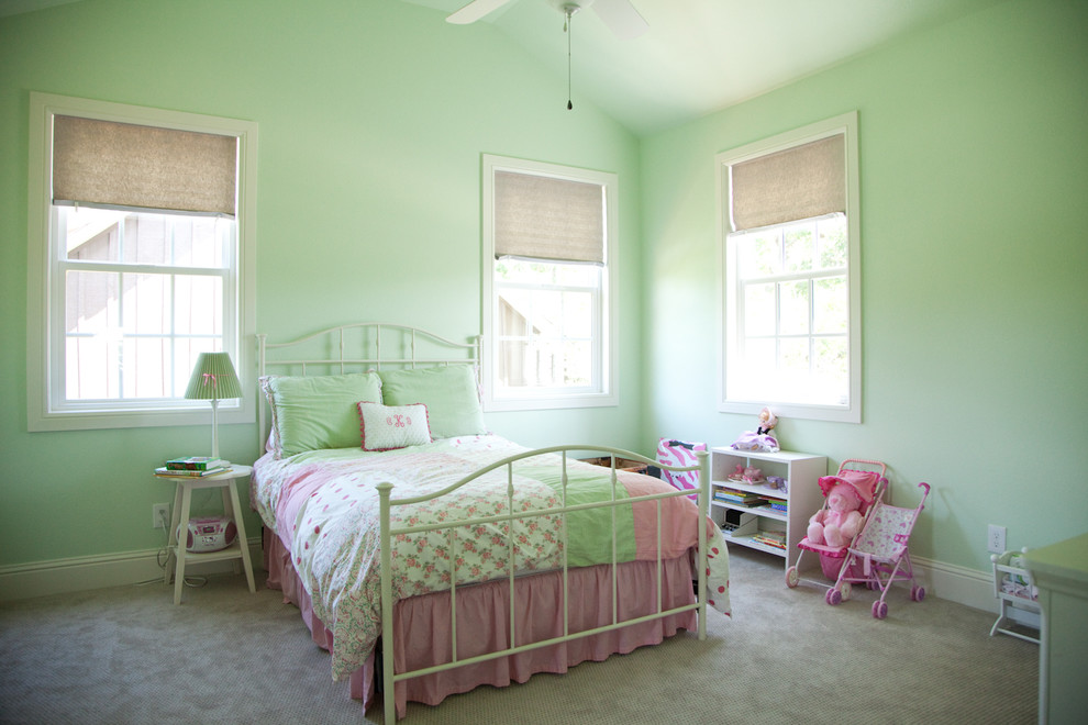 Traditional kids' room in Dallas.