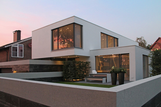 Villa in Werne contemporaneo-fachada