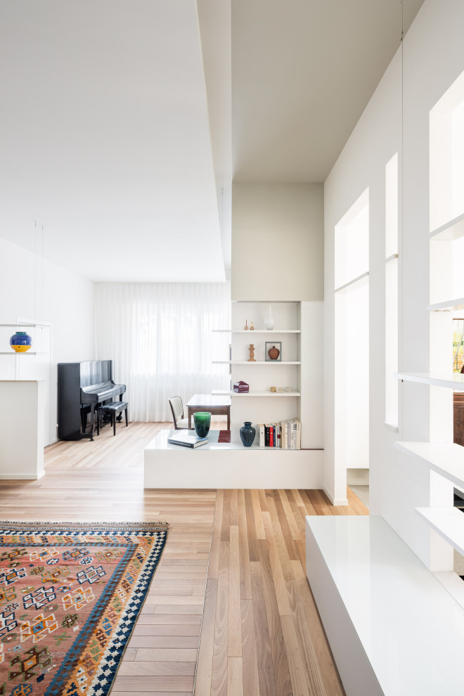 Foto di case e interni minimalisti di medie dimensioni