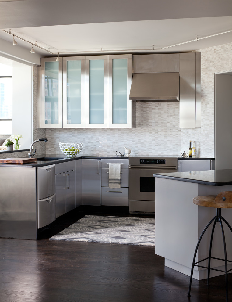 Inspiration for a mid-sized contemporary l-shaped kitchen in Denver with dark hardwood floors.