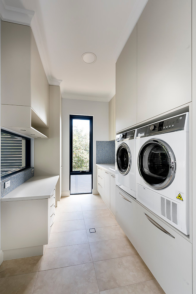 Photo of a contemporary laundry room in Perth.