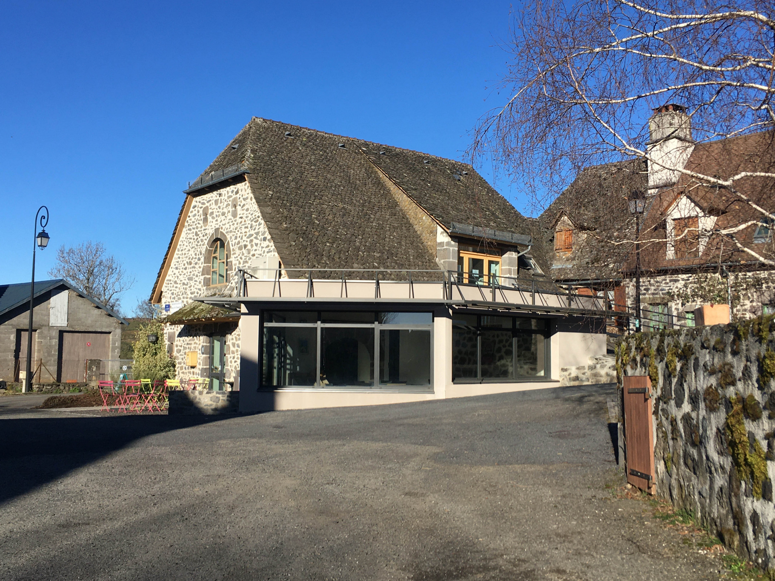 EXTENSION RESTAURANT à BESSE