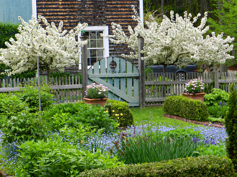 Inspiration for a country garden in Boston.