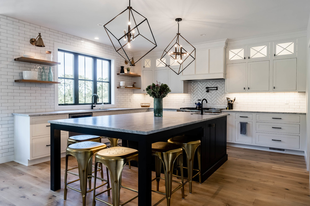 Design ideas for a country kitchen in Portland Maine.