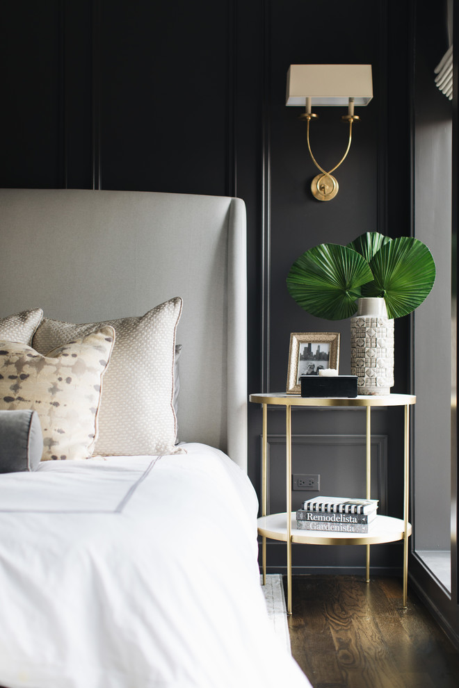 Inspiration for a transitional bedroom remodel in Chicago