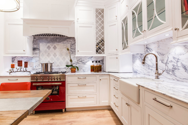 Traditional Kitchen trendy-koekken