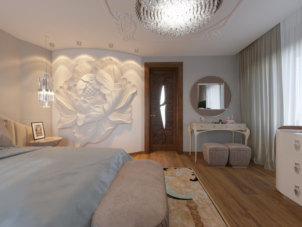 Барельеф на стене спальни Пион