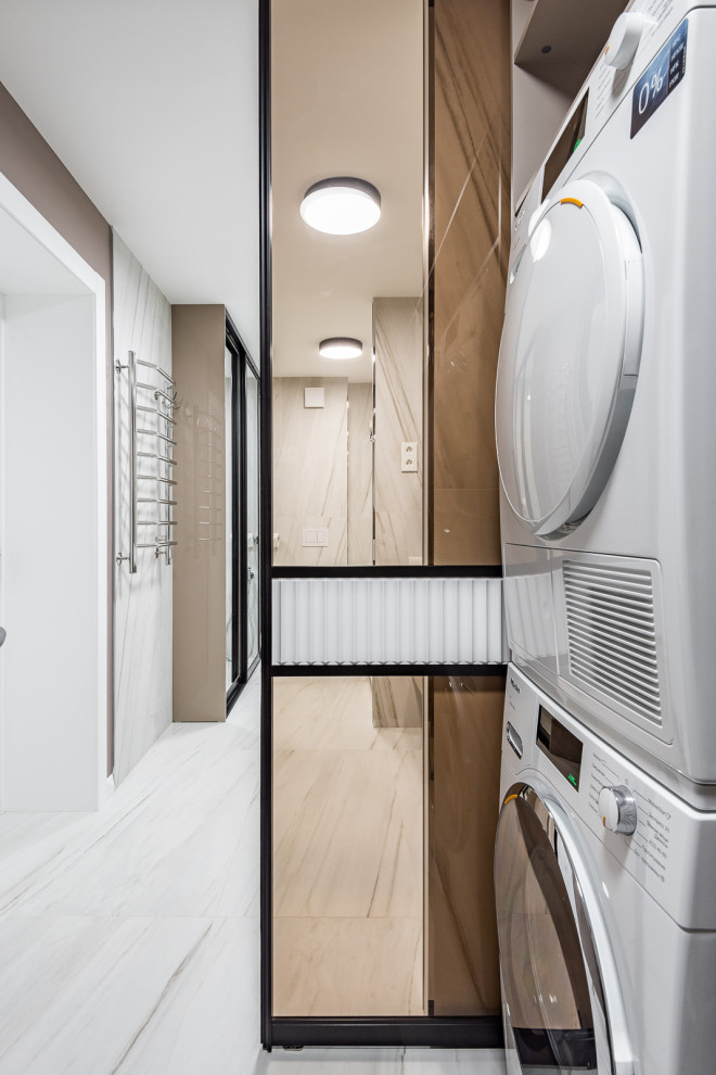 Шкаф и раздвижная перегородка в санузел