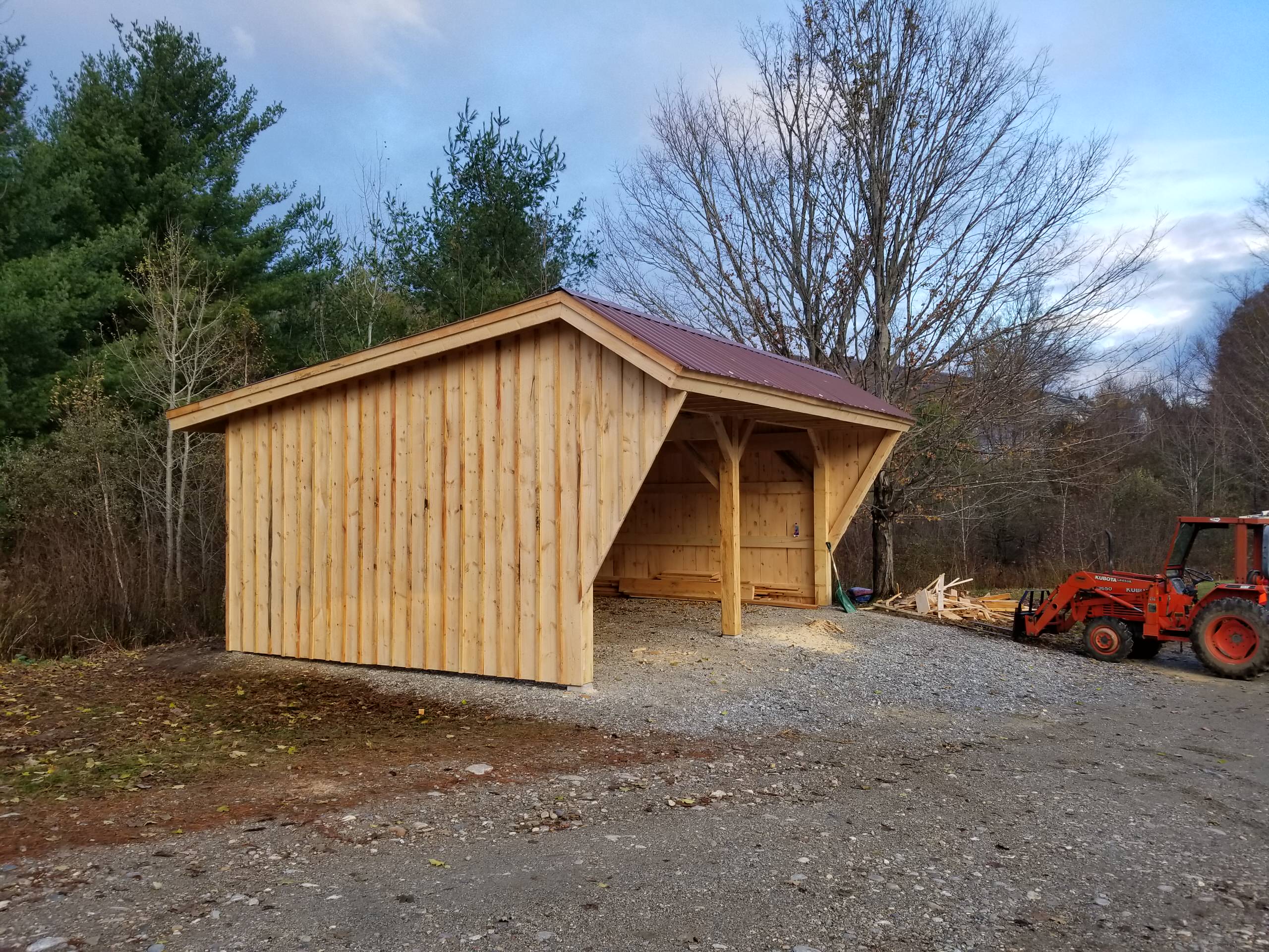 Equipment storage building