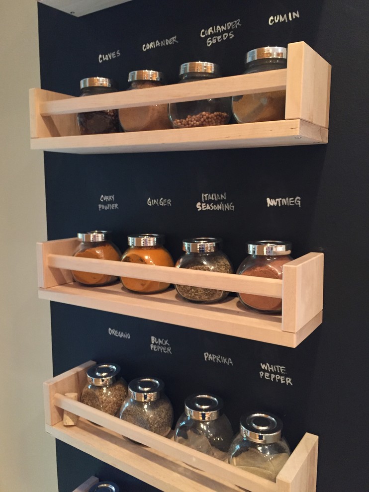 Example of a small kitchen design in Minneapolis