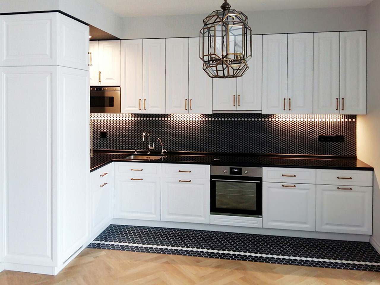 Кухня с фасадами Карла